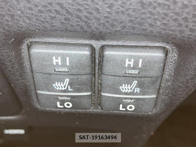 Toyota ESQUIRE 2018-01 8658969-8