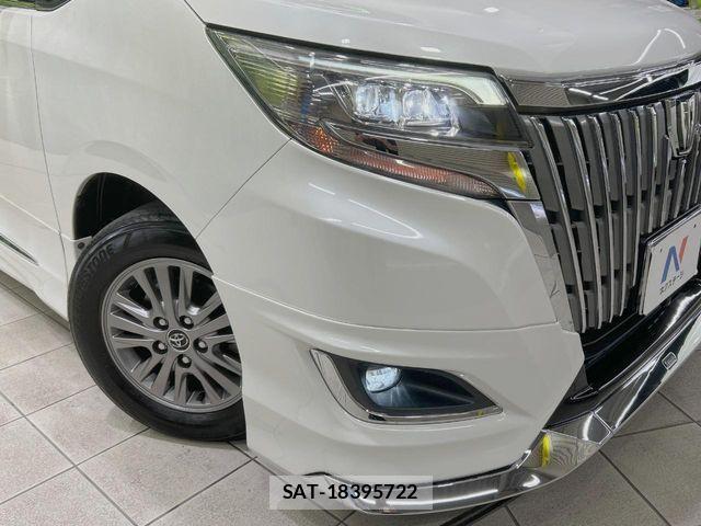 Toyota ESQUIRE 2018-02 8658968-12
