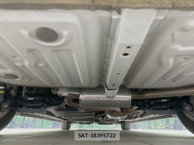 Toyota ESQUIRE 2018-02 8658968-18