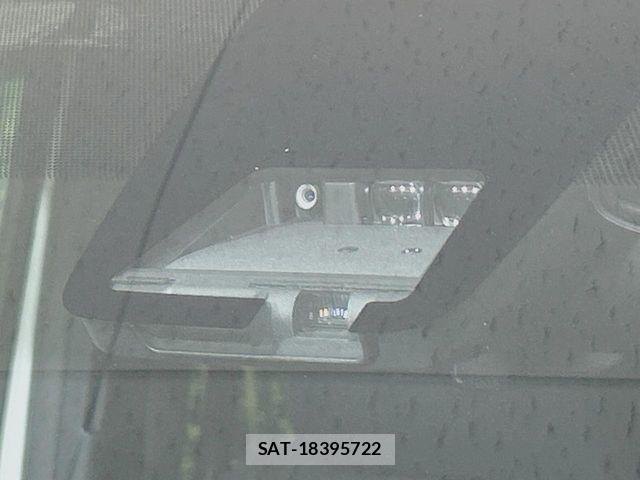 Toyota ESQUIRE 2018-02 8658968-3