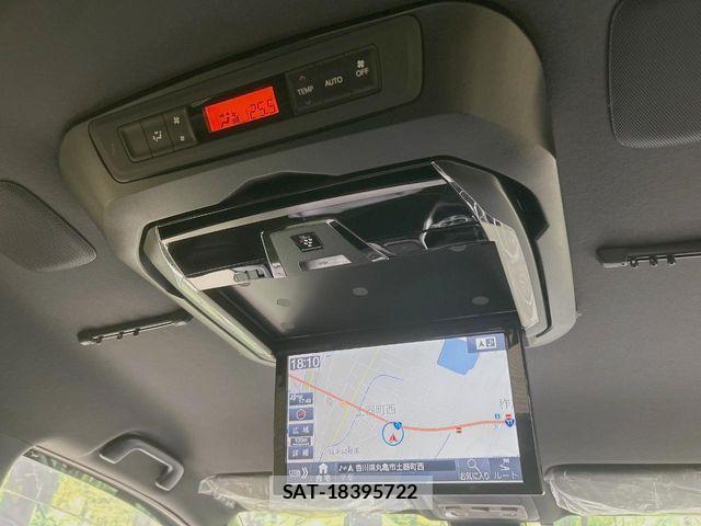 Toyota ESQUIRE 2018-02 8658968-5