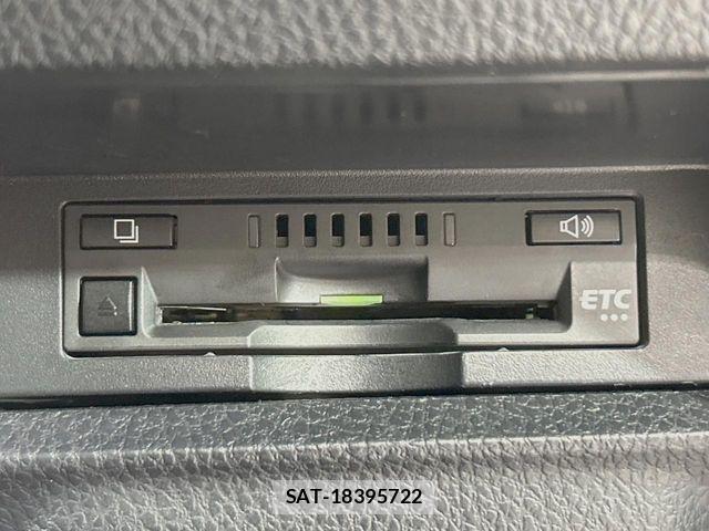 Toyota ESQUIRE 2018-02 8658968-6