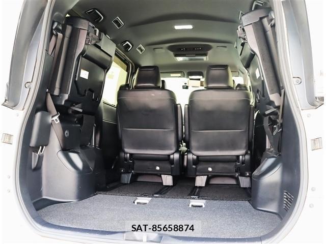 Toyota ESQUIRE 2018-06 8658967-12