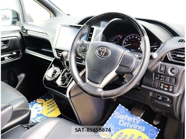 Toyota ESQUIRE 2018-06 8658967-4
