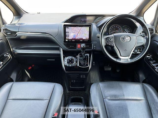 Toyota ESQUIRE 2020-12 8658971-1