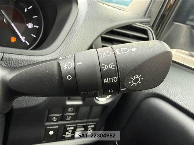 Toyota ESQUIRE 2020-02 8658970-26