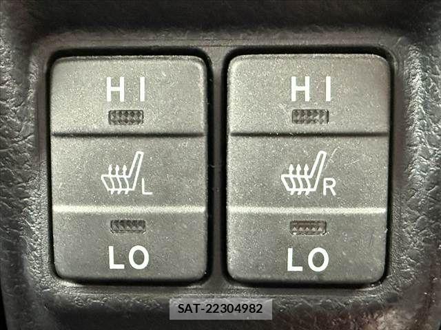 Toyota ESQUIRE 2020-02 8658970-6