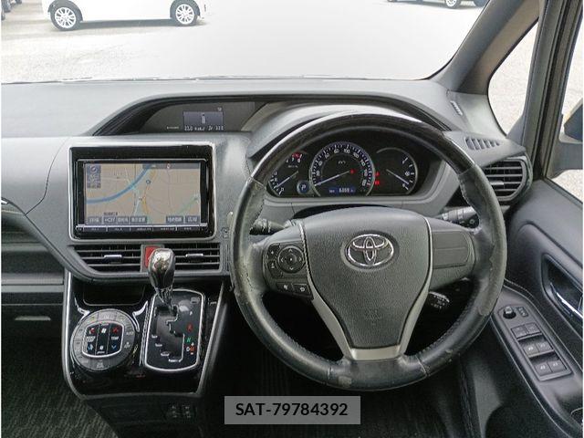 Toyota ESQUIRE 2015-07 8685510-11