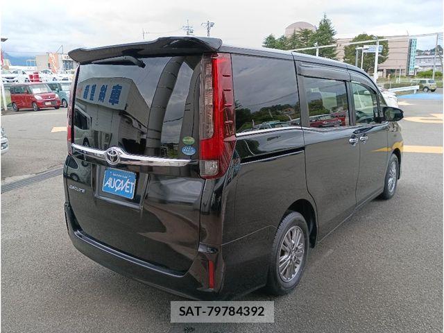 Toyota ESQUIRE 2015-07 8685510-1