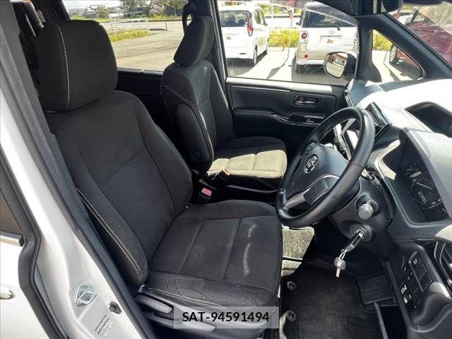 Toyota ESQUIRE 2019-08 8685508-15