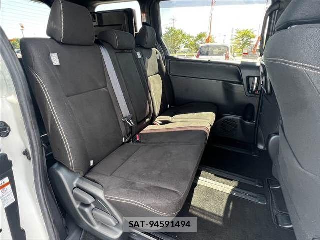 Toyota ESQUIRE 2019-08 8685508-16