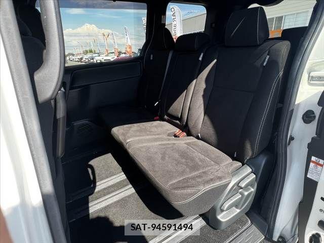 Toyota ESQUIRE 2019-08 8685508-18