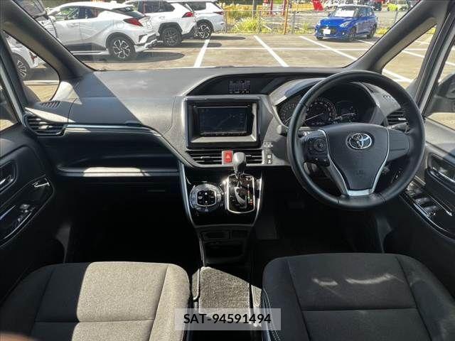 Toyota ESQUIRE 2019-08 8685508-1