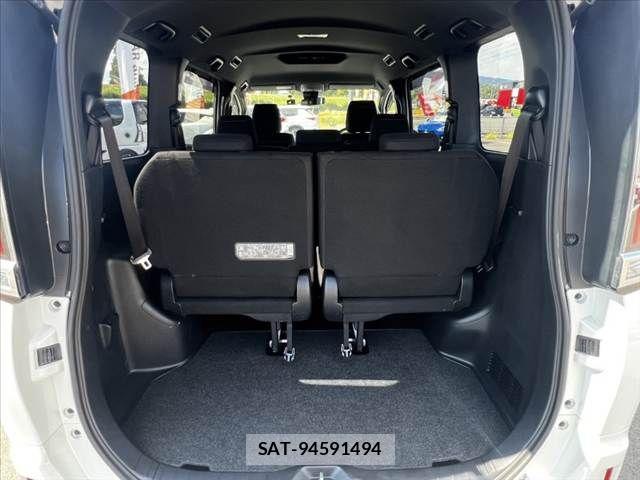 Toyota ESQUIRE 2019-08 8685508-21