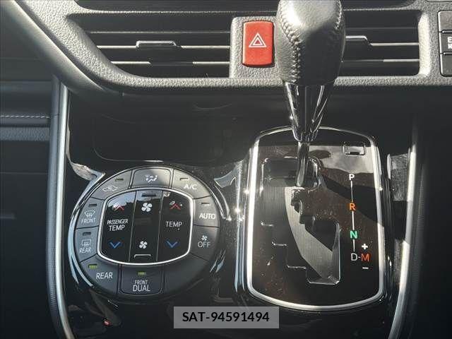 Toyota ESQUIRE 2019-08 8685508-26