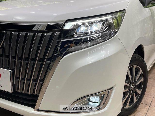 Toyota ESQUIRE 2018-06 8685507-11