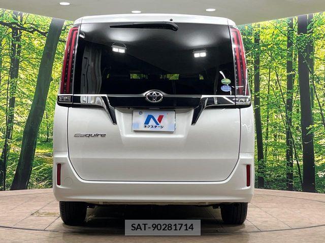 Toyota ESQUIRE 2018-06 8685507-14