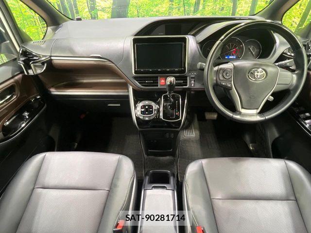 Toyota ESQUIRE 2018-06 8685507-1