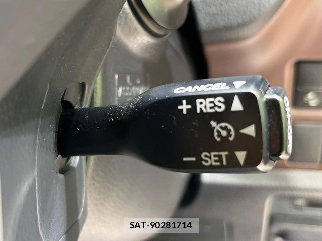 Toyota ESQUIRE 2018-06 8685507-6