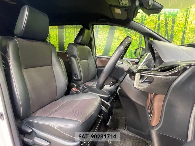 Toyota ESQUIRE 2018-06 8685507-7