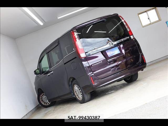 Toyota ESQUIRE 2015-06 8685509-10