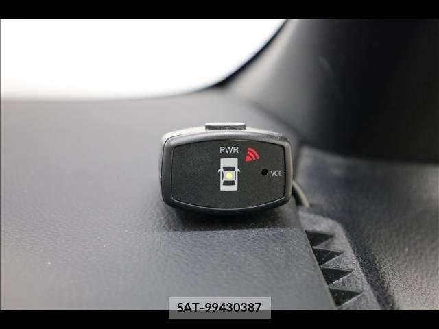 Toyota ESQUIRE 2015-06 8685509-5