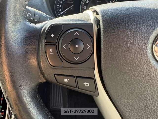 Toyota ESQUIRE 2017-09 8741952-4