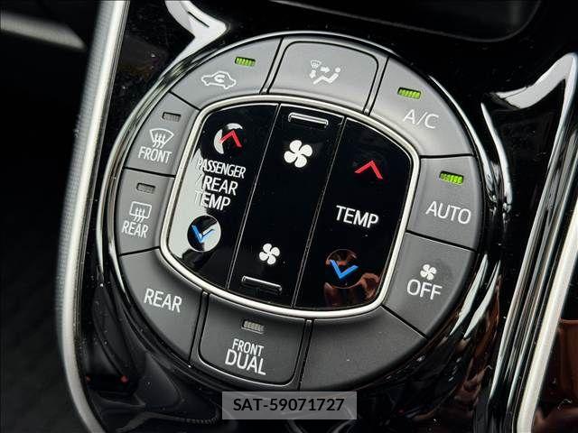 Toyota ESQUIRE 2020-04 8741953-12