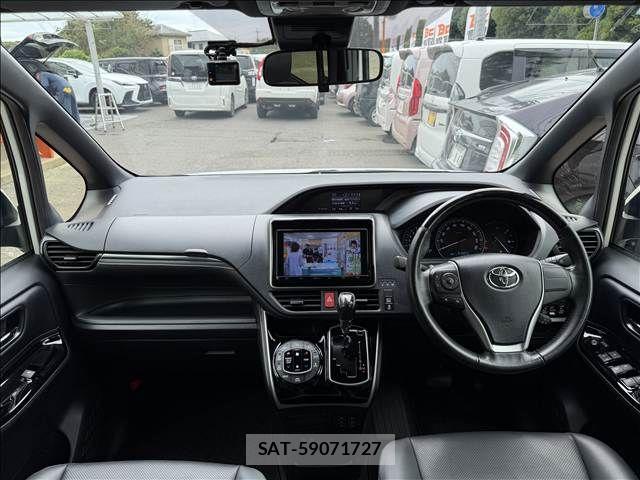 Toyota ESQUIRE 2020-04 8741953-1