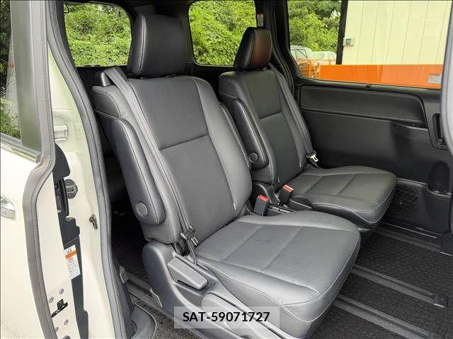 Toyota ESQUIRE 2020-04 8741953-25