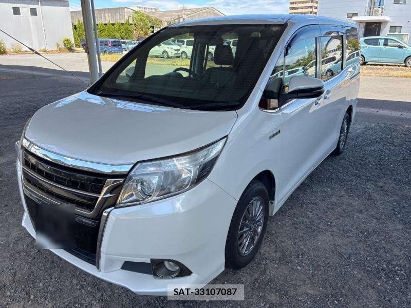 Toyota ESQUIRE 2015/06 8754013-0