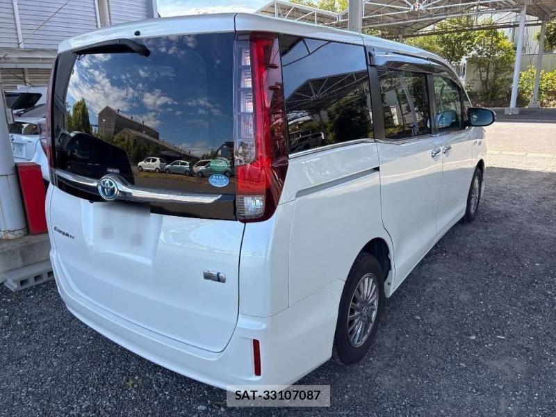 Toyota ESQUIRE 2015/06 8754013-1
