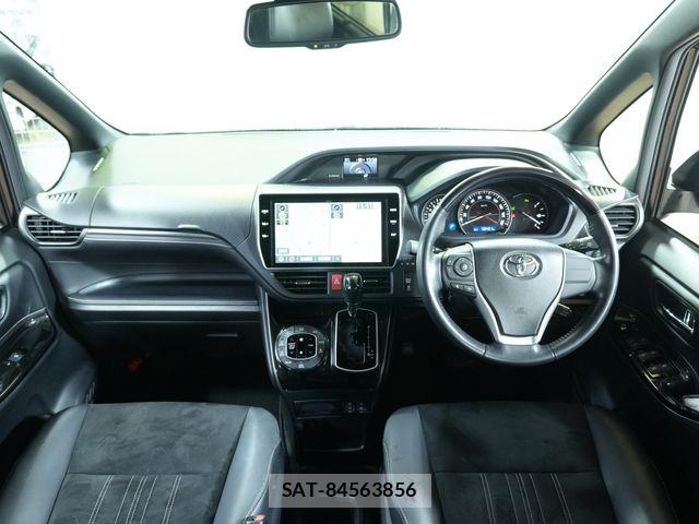 Toyota ESQUIRE 2019-09 8780120-1