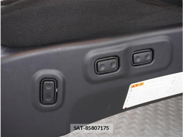 Toyota ESQUIRE 2015-06 8795878-12