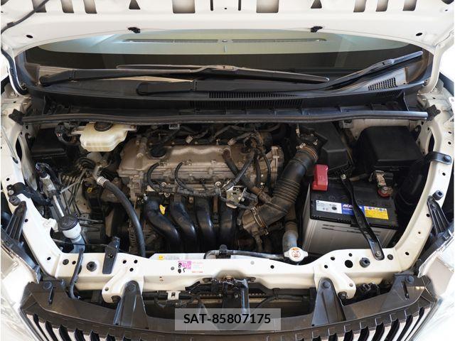 Toyota ESQUIRE 2015-06 8795878-27