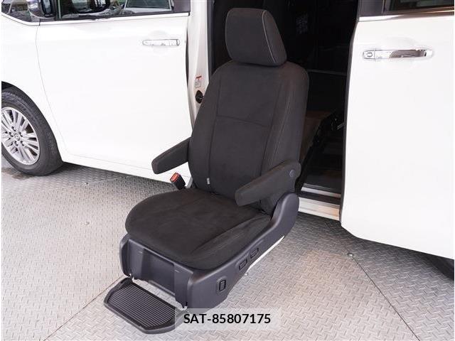 Toyota ESQUIRE 2015-06 8795878-4