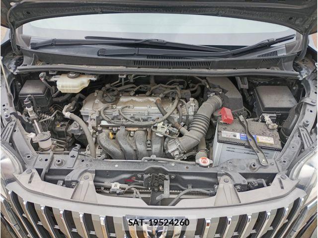 Toyota ESQUIRE 2018-09 8795879-17
