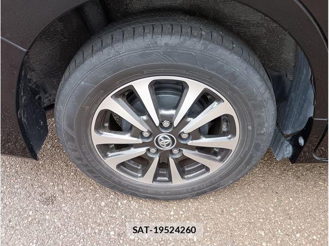 Toyota ESQUIRE 2018-09 8795879-3