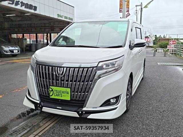 Toyota ESQUIRE 2017-08 8828921-0
