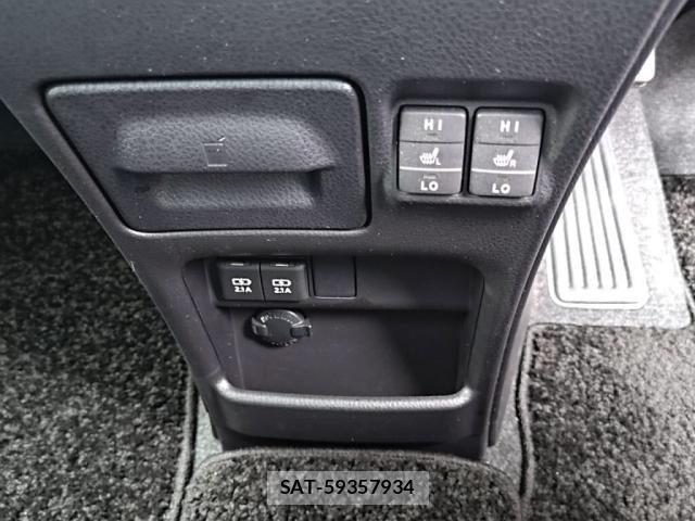 Toyota ESQUIRE 2017-08 8828921-19