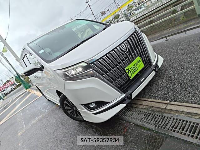 Toyota ESQUIRE 2017-08 8828921-8