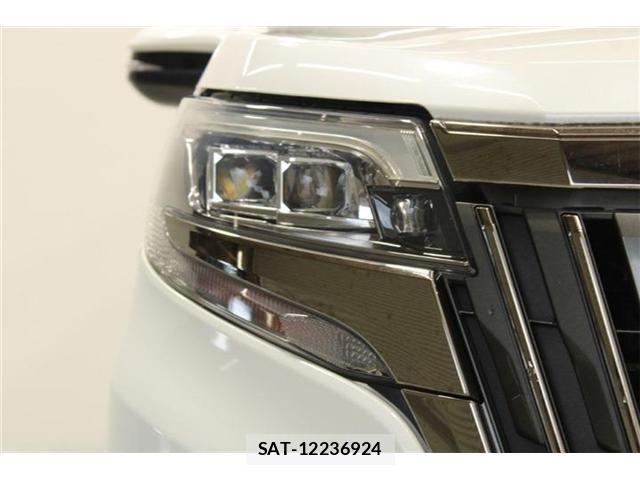 Toyota ESQUIRE 2019-09 8828923-16