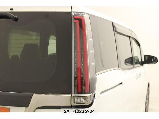 Toyota ESQUIRE 2019-09 8828923-17