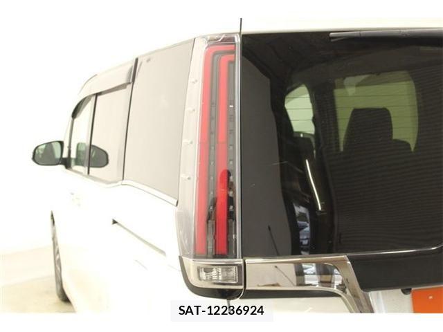 Toyota ESQUIRE 2019-09 8828923-18