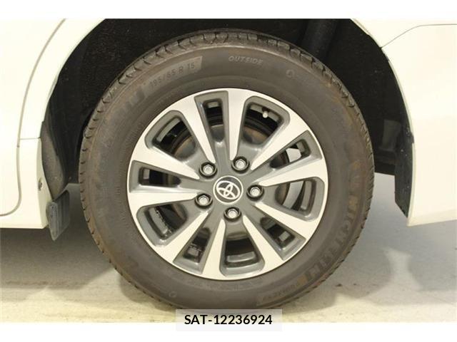 Toyota ESQUIRE 2019-09 8828923-23