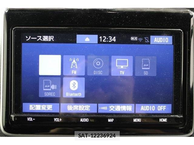 Toyota ESQUIRE 2019-09 8828923-2