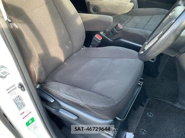 Toyota ESQUIRE 2016-08 8848891-9