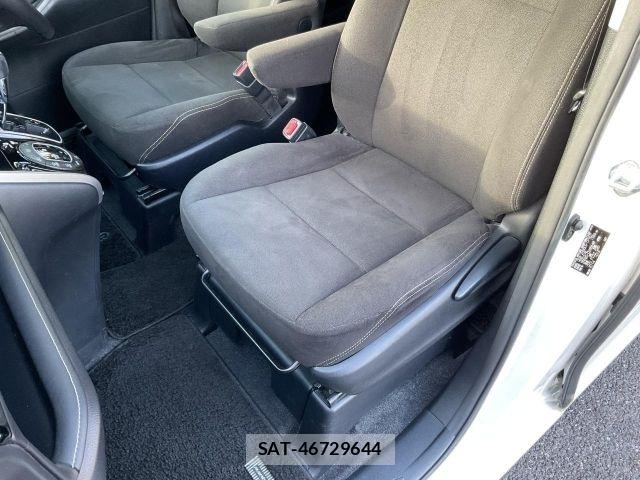 Toyota ESQUIRE 2016-08 8848891-10
