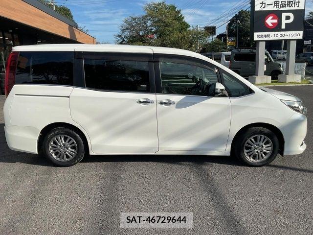 Toyota ESQUIRE 2016-08 8848891-16