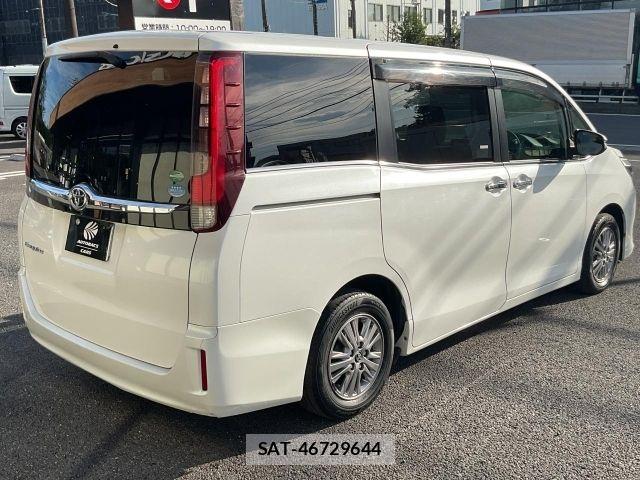 Toyota ESQUIRE 2016-08 8848891-18
